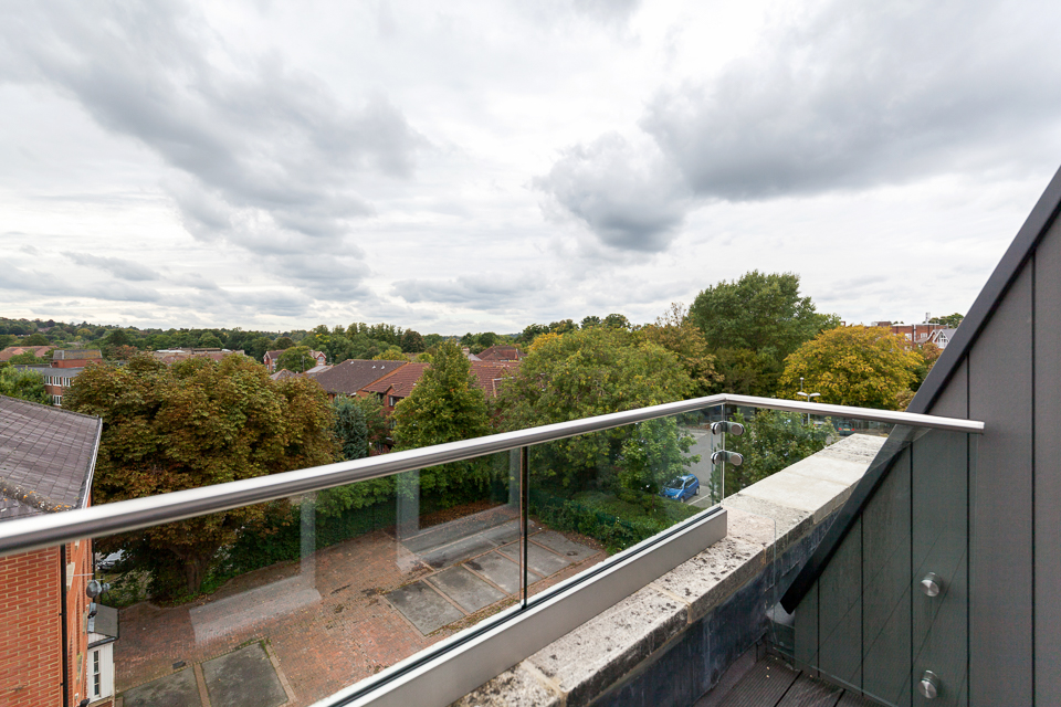 Swan House, Leatherhead London Serviced Apartments